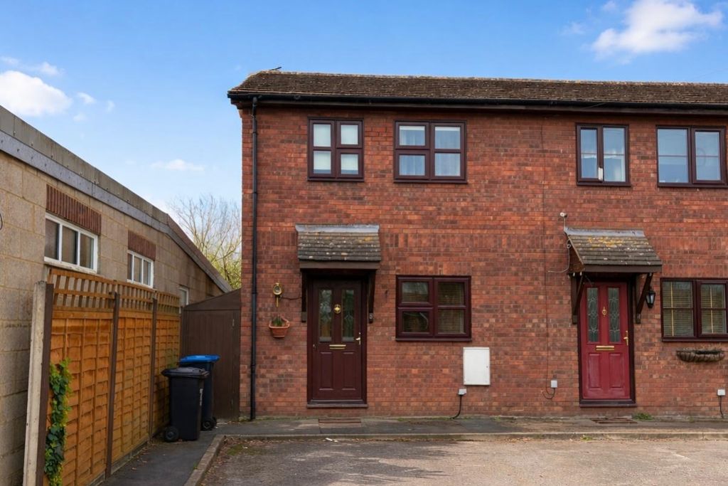 Property photo 1 of 6 Front