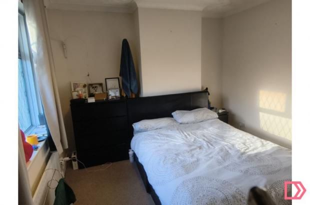 Property photo 3 of 9 Bedroom -1.Jpg