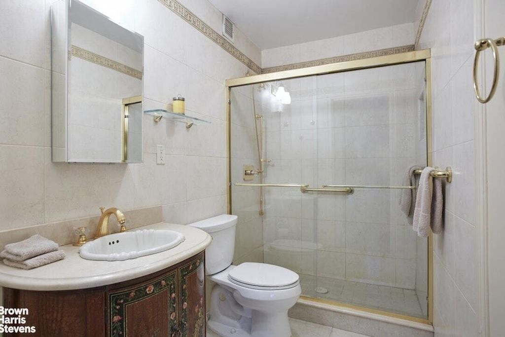 Property photo 3 of 9 <Alttext/>