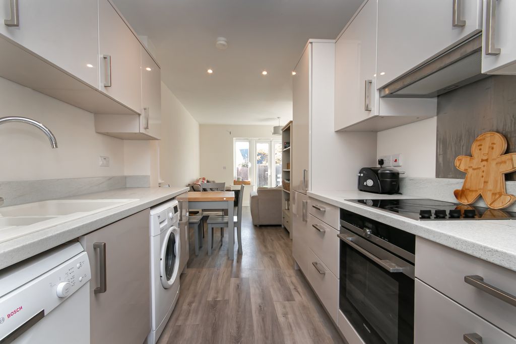 Property photo 3 of 20 Gallery