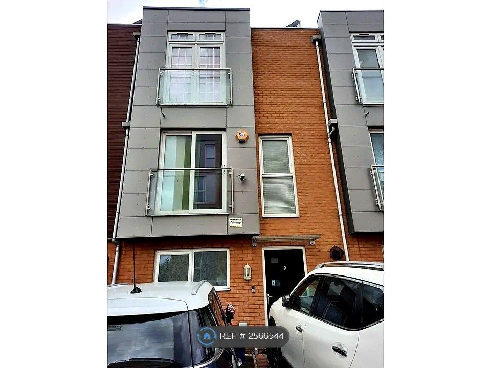 Property photo 1 of 15 Front
