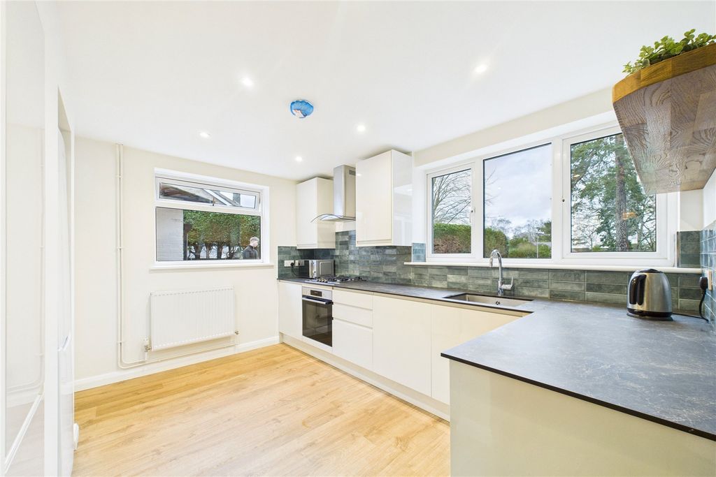 Property photo 2 of 13 Picture No. 05