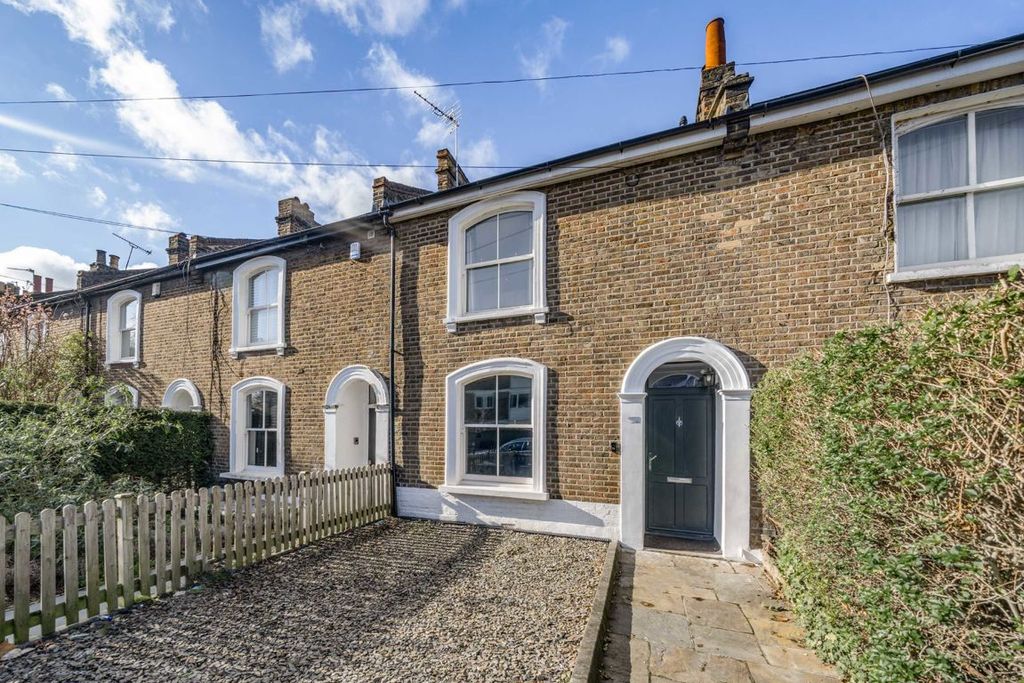 Property photo 1 of 6