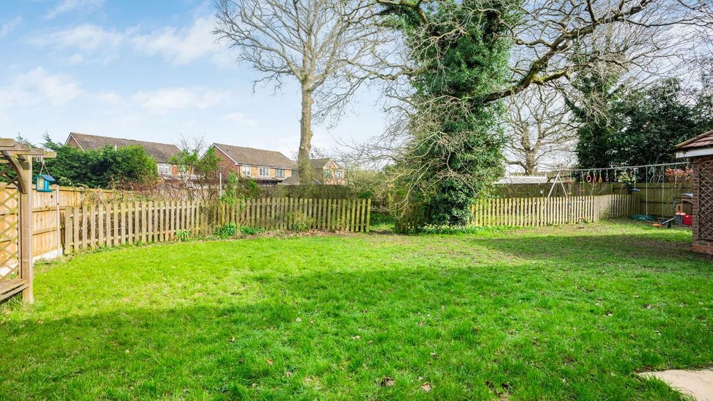 Property photo 2 of 38