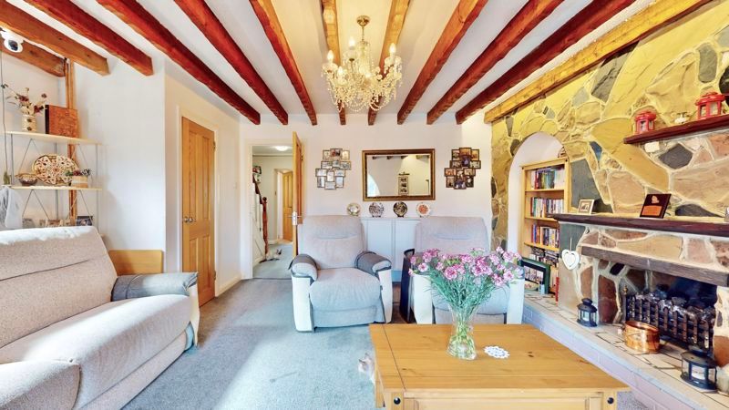 Property photo 3 of 19 Photo 7