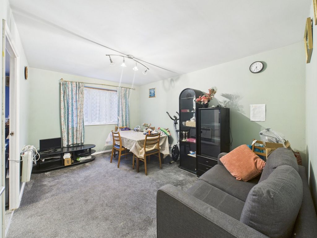 Property photo 2 of 6 Picture No. 03