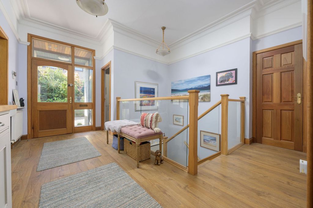 Property photo 2 of 51