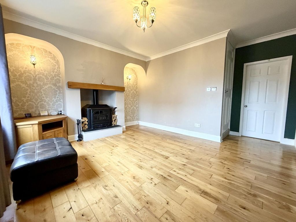 Property photo 3 of 20 Living Room