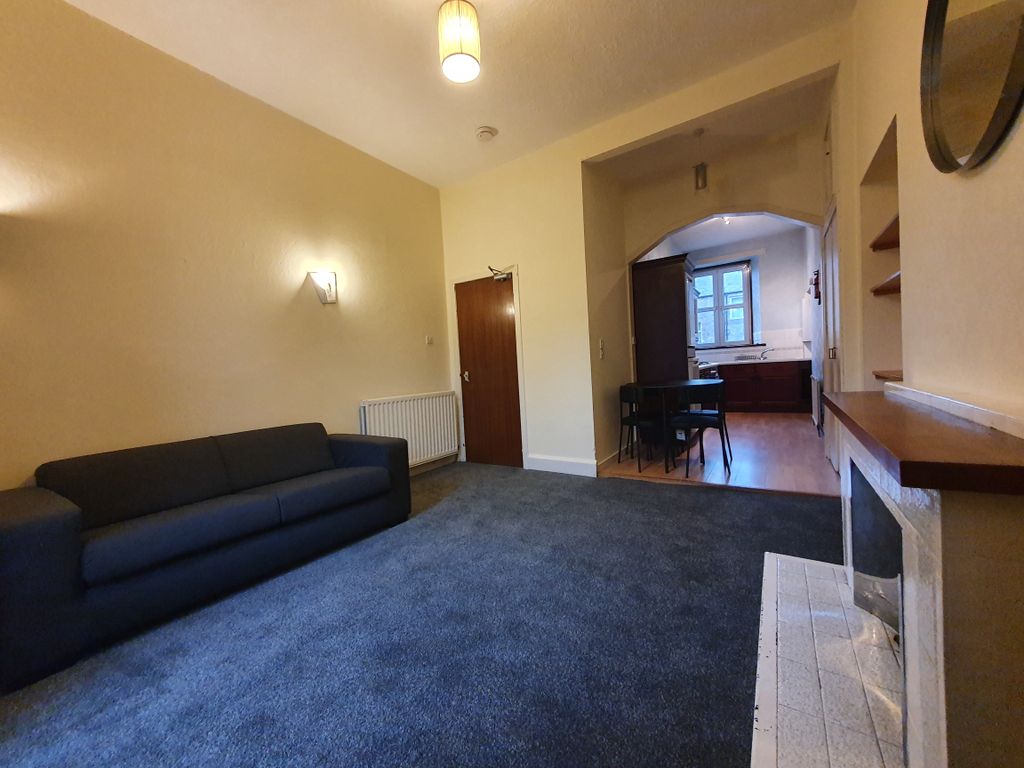 Property photo 3 of 14 Living Room