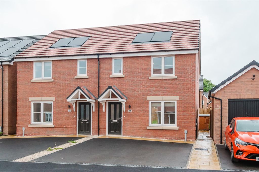 Property photo 1 of 12 P1955539.Jpg