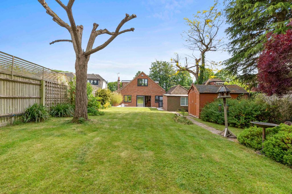 Property photo 2 of 16