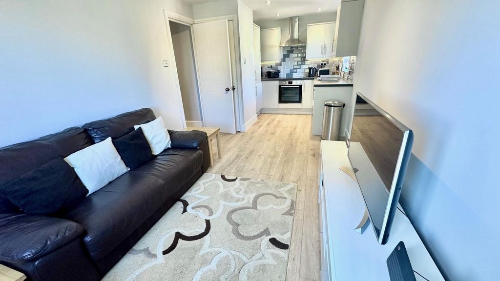 Property photo 3 of 5 Living Room