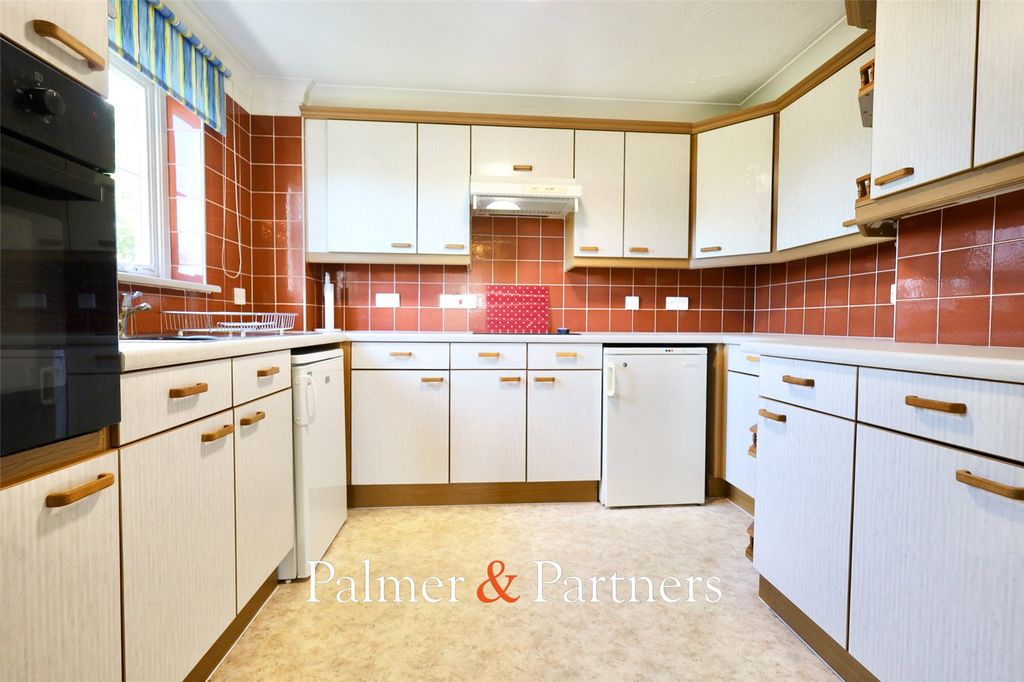 Property photo 2 of 22 Picture No. 02