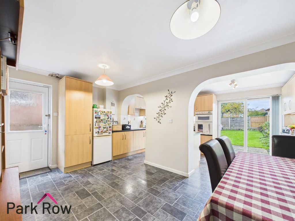 Property photo 2 of 26