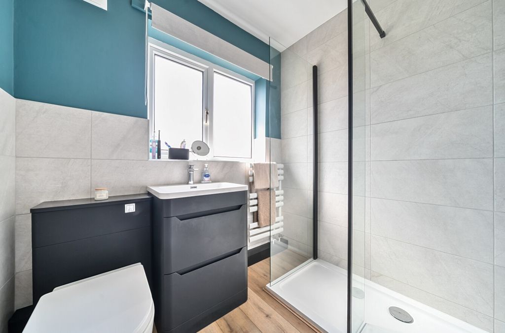 Property photo 3 of 22 1321652-3-686Bf8E3A7312
