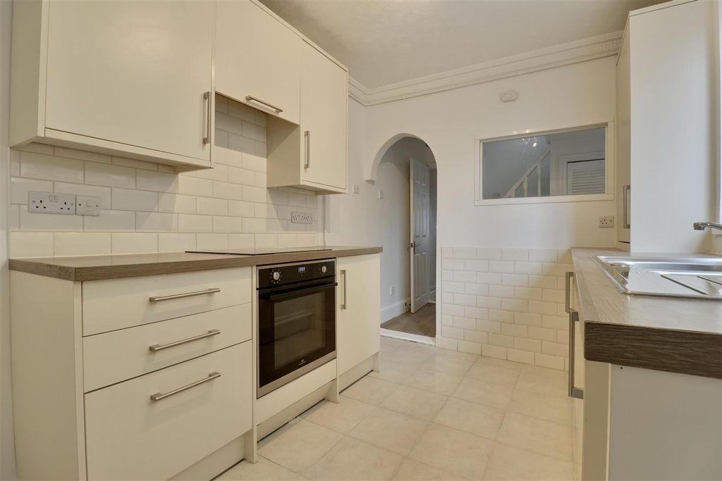 Property photo 3 of 16 De1Bb43D-4B67-4706-B6C7-Cf21B5E913B1_1_201_A.Jpeg