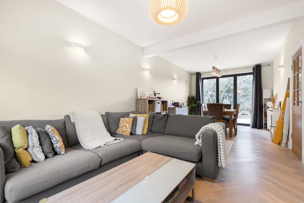 Property photo 3 of 21 Reception Room