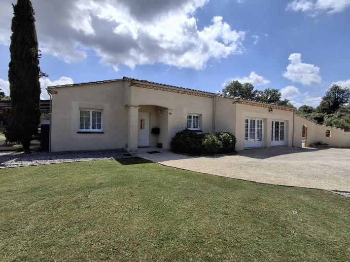 Property photo 1 of 27