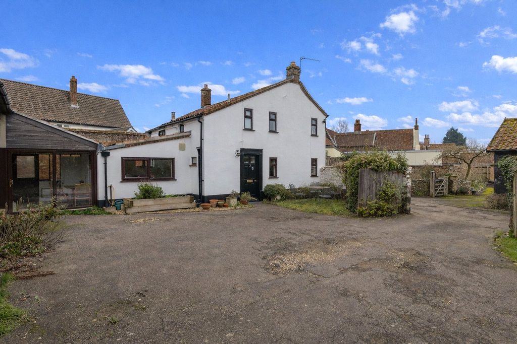 Property photo 1 of 20 Picture No. 25