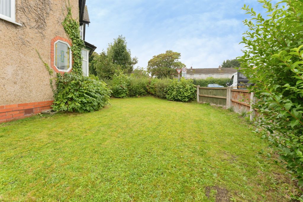 Property photo 2 of 20
