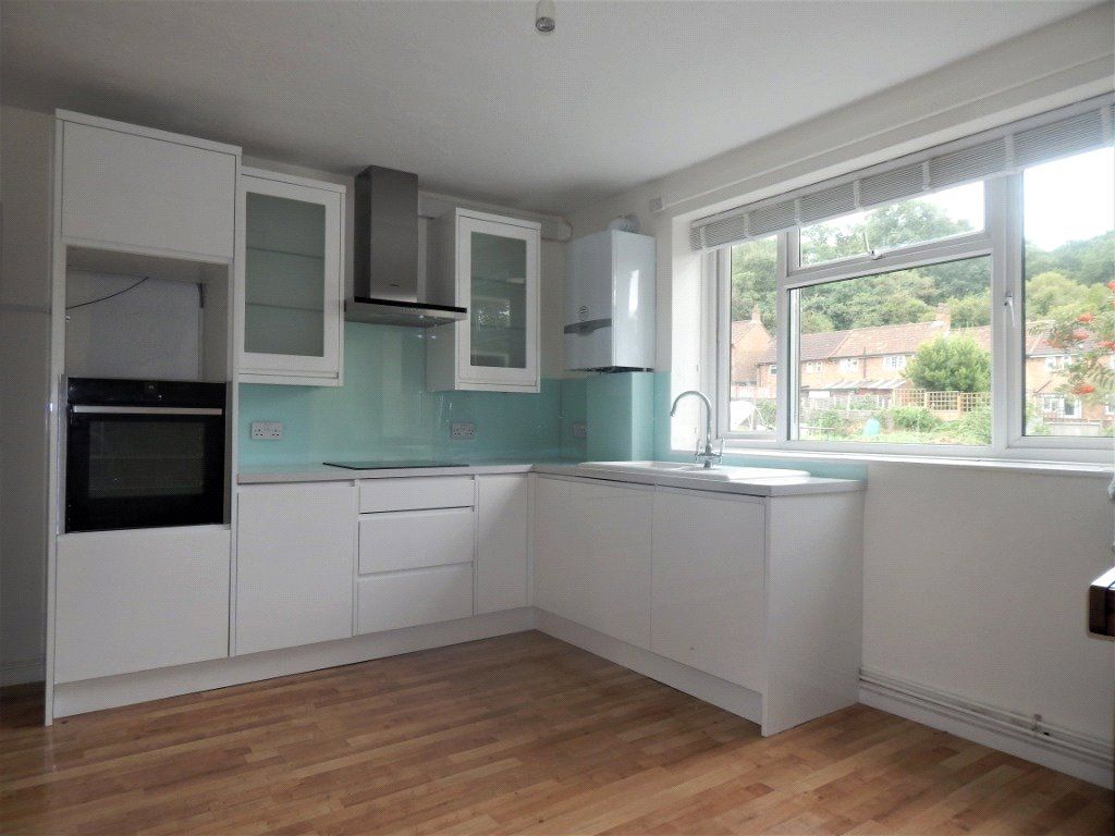 Property photo 2 of 8 Kitchen Dining Area