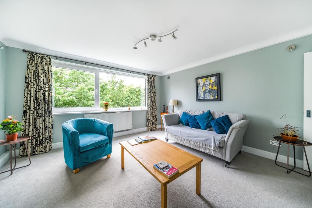 Property photo 1 of 9 Living Room