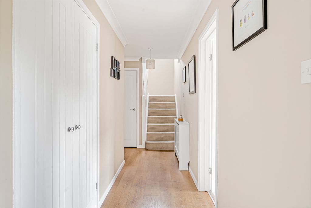 Additional image 11 of 4 bed link detached house for saleMoggs Mead, Petersfield, Hampshire GU31