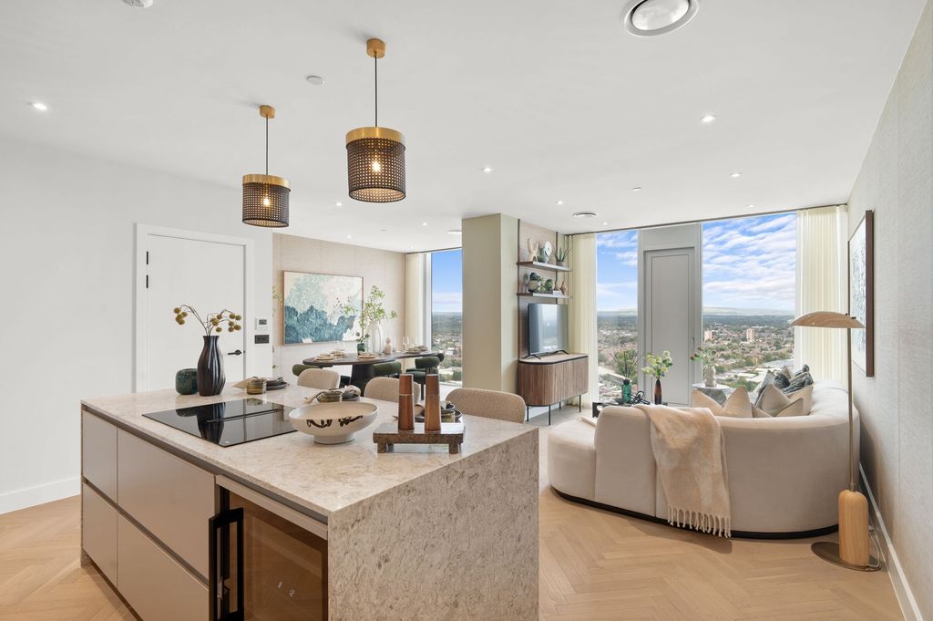 Property photo 2 of 38