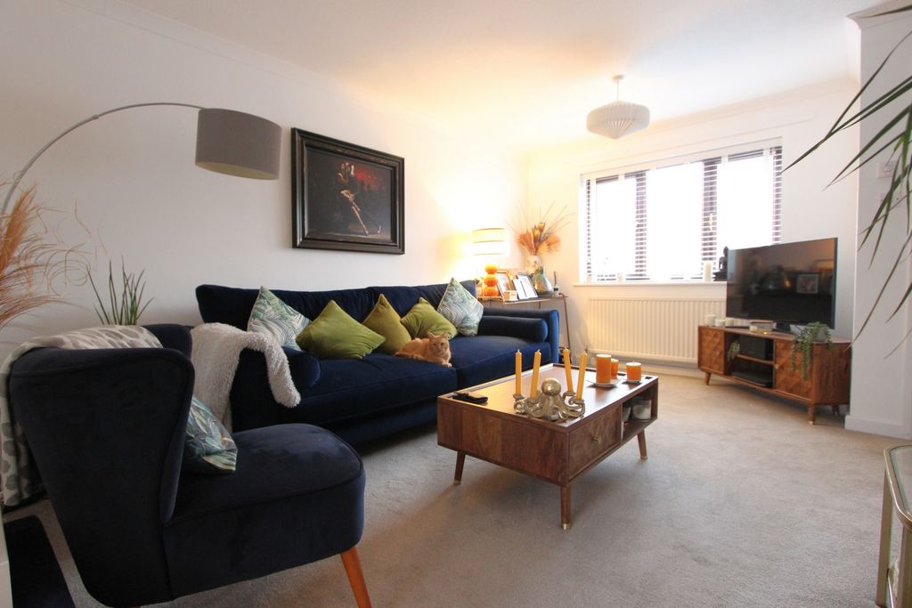 Property photo 2 of 11 Photo 11