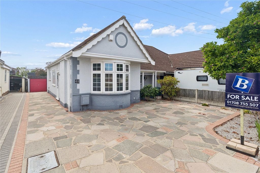 Property photo 1 of 9 Front