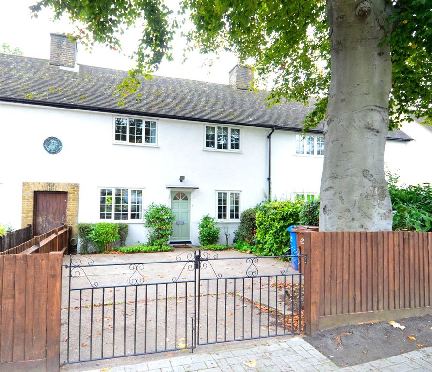 Property photo 1 of 11