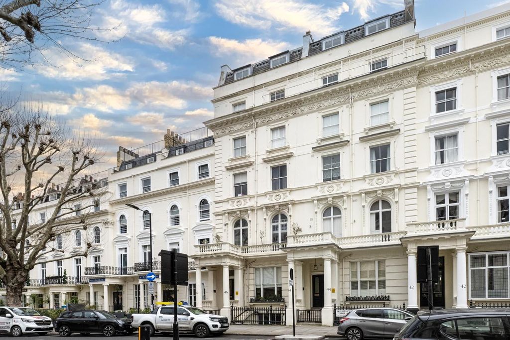 Property photo 1 of 7 External Two.Jpg