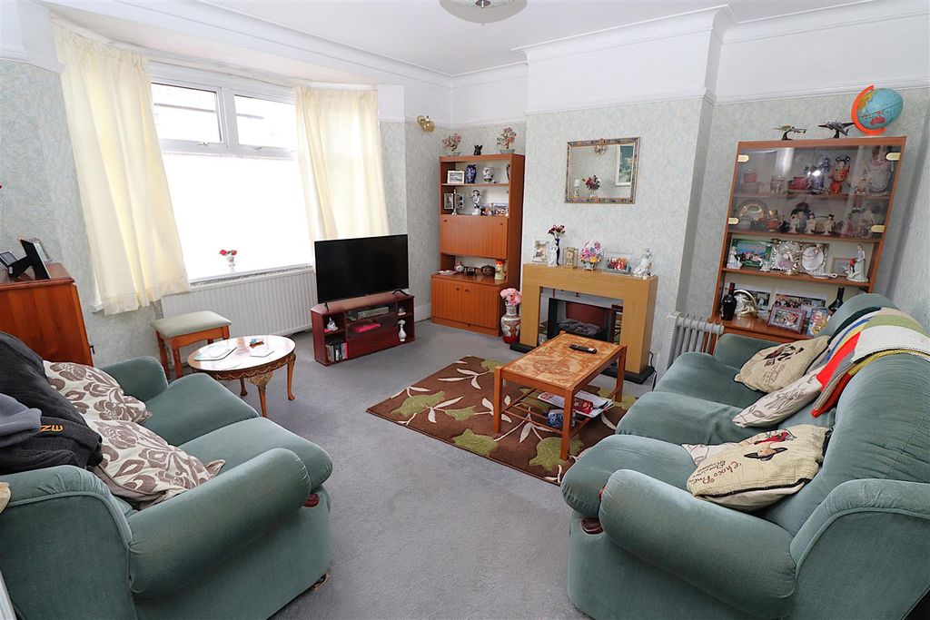 Property photo 2 of 15 Img_8762.Jpg