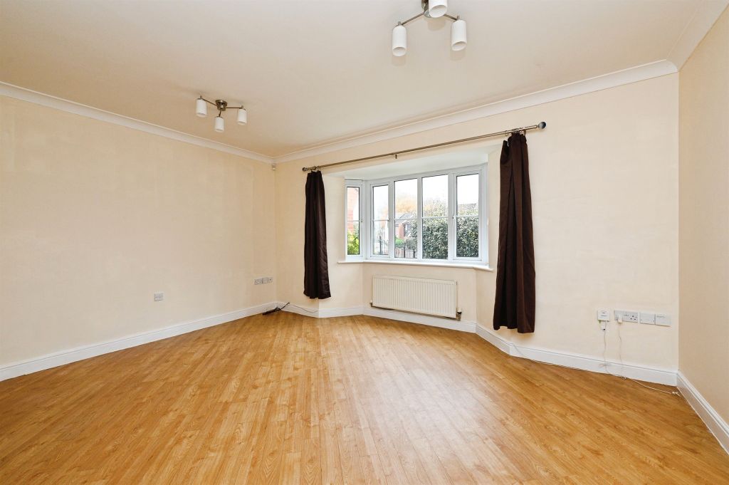 Property photo 2 of 14 Front