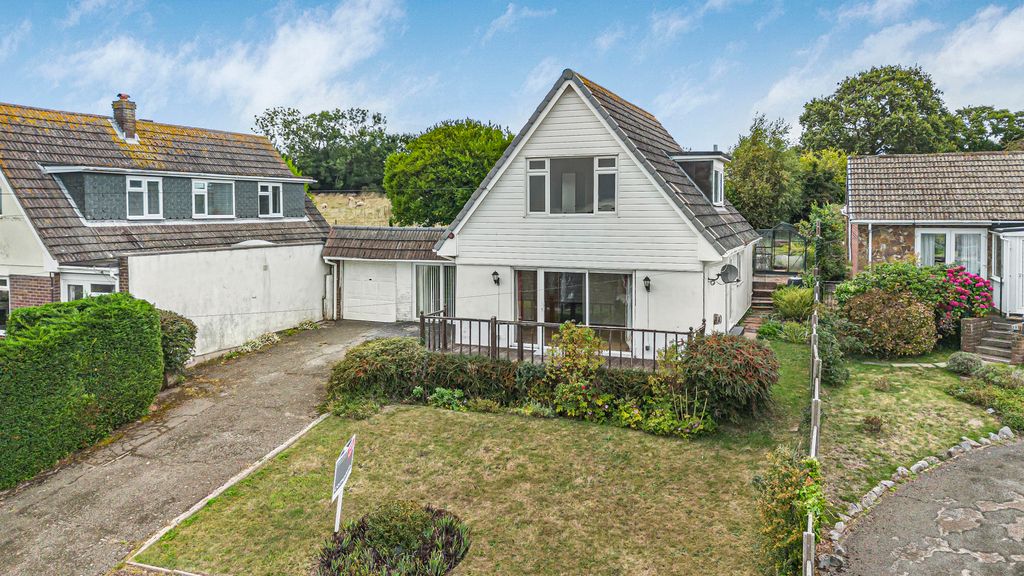 Property photo 1 of 20