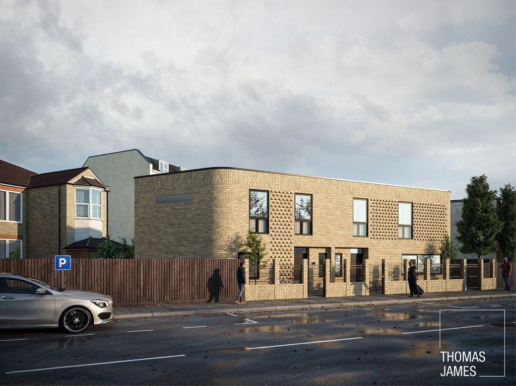 Property photo 2 of 12