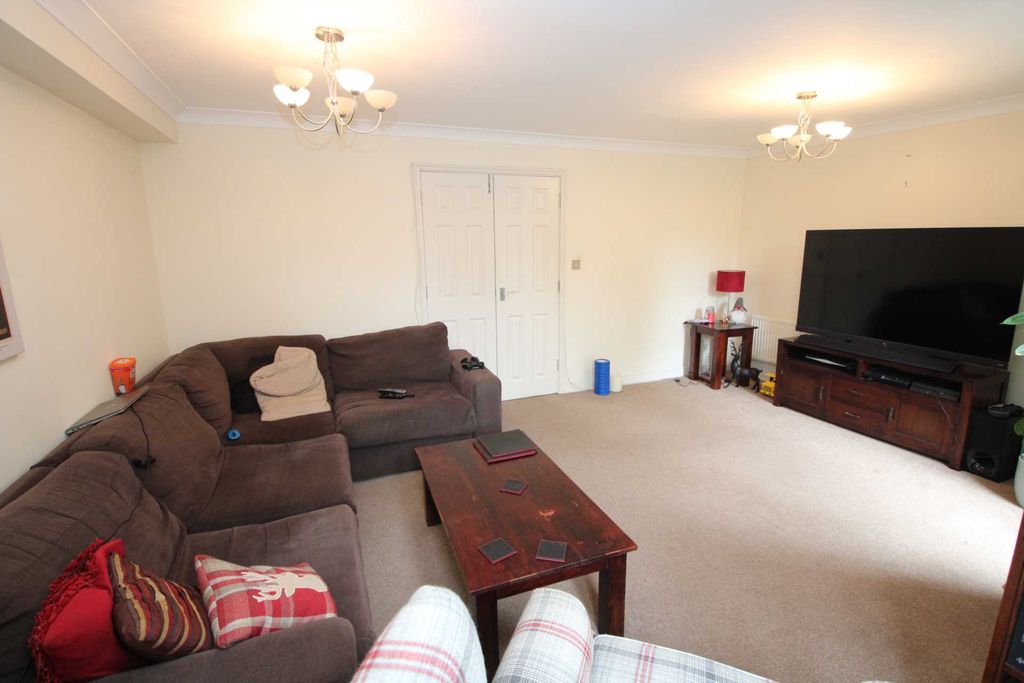 Property photo 3 of 16 Photo