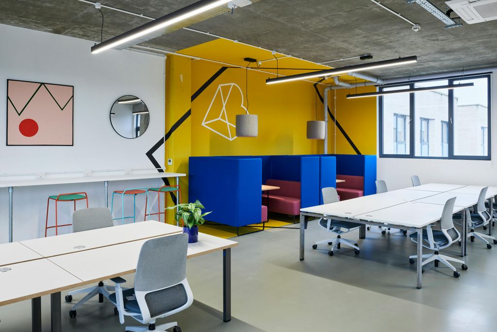 Property photo 3 of 12 Office