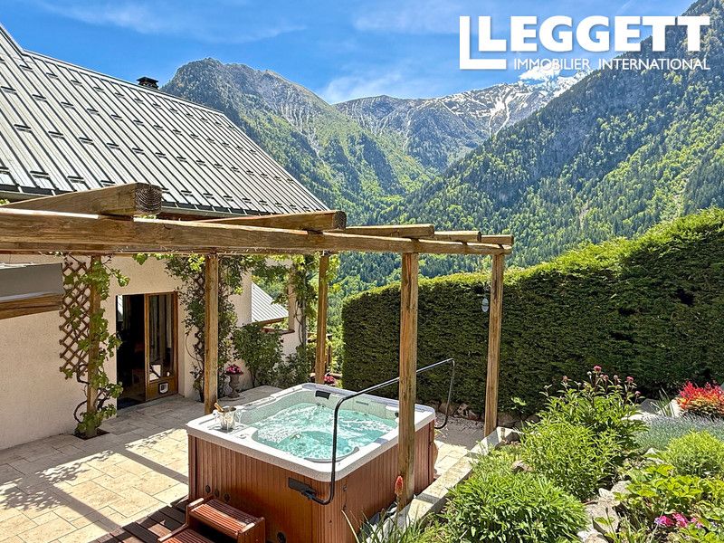 Property photo 2 of 10