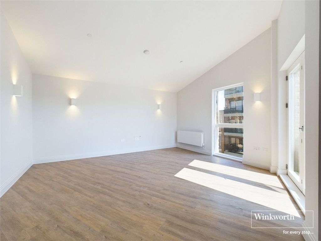 Property photo 3 of 12 Picture No. 15