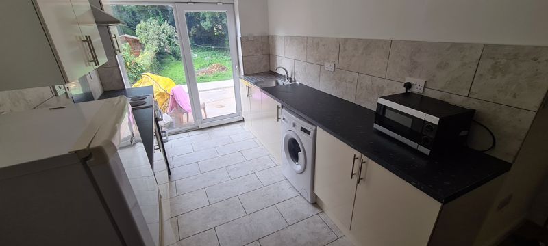 Property photo 2 of 11 Photo 5