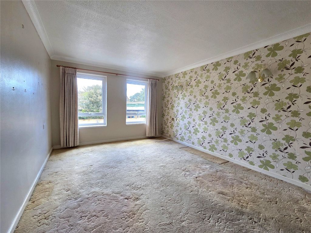 Property photo 2 of 7 Picture No. 06