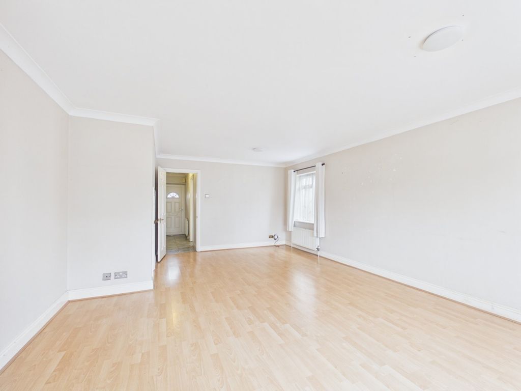 Property photo 2 of 11 Picture No. 04