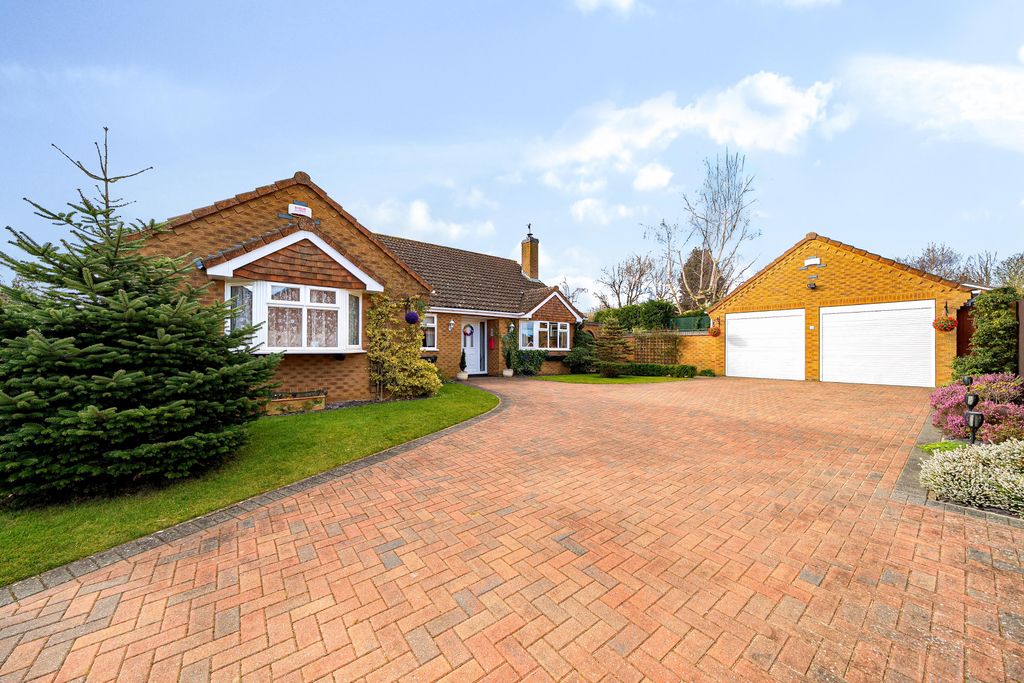 Property photo 2 of 20