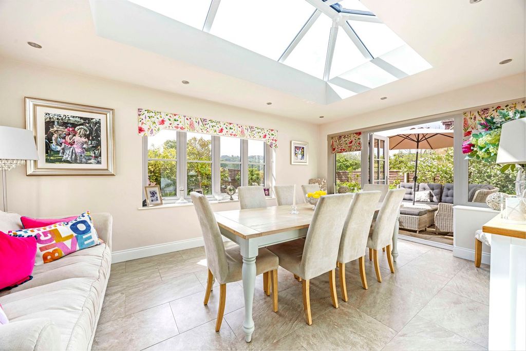 Property photo 3 of 26