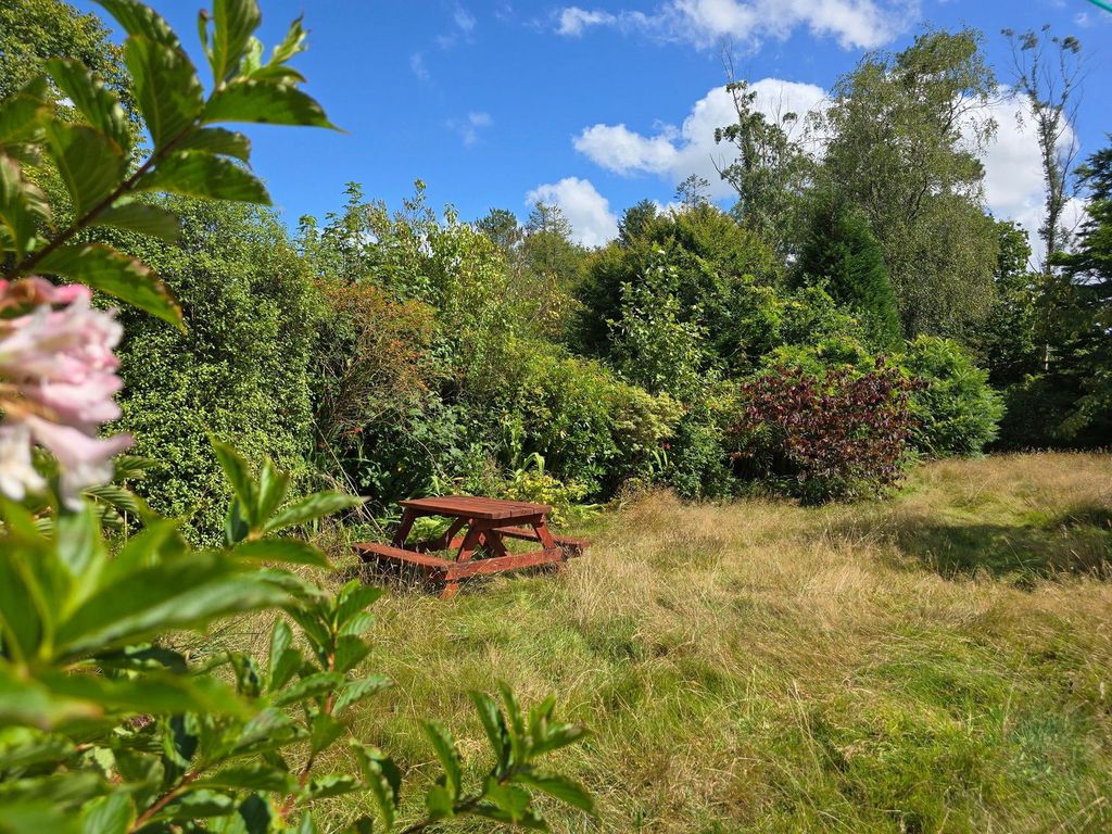 Property photo 2 of 26
