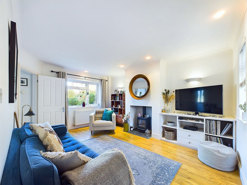 Property photo 2 of 18 10001909-Hr-2