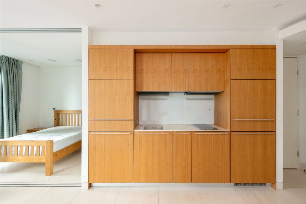 Property photo 3 of 14 Picture No. 05