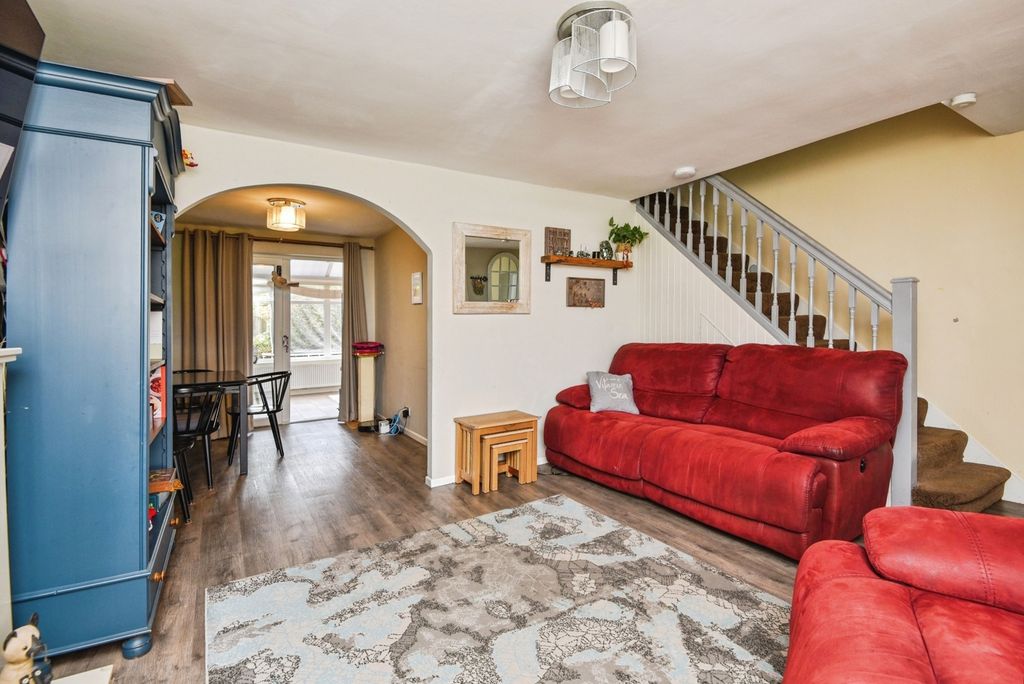 Property photo 2 of 13