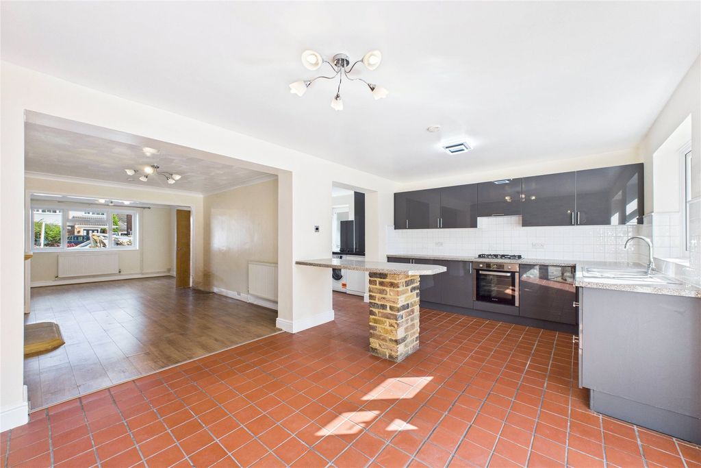 Property photo 3 of 9 Picture No. 35